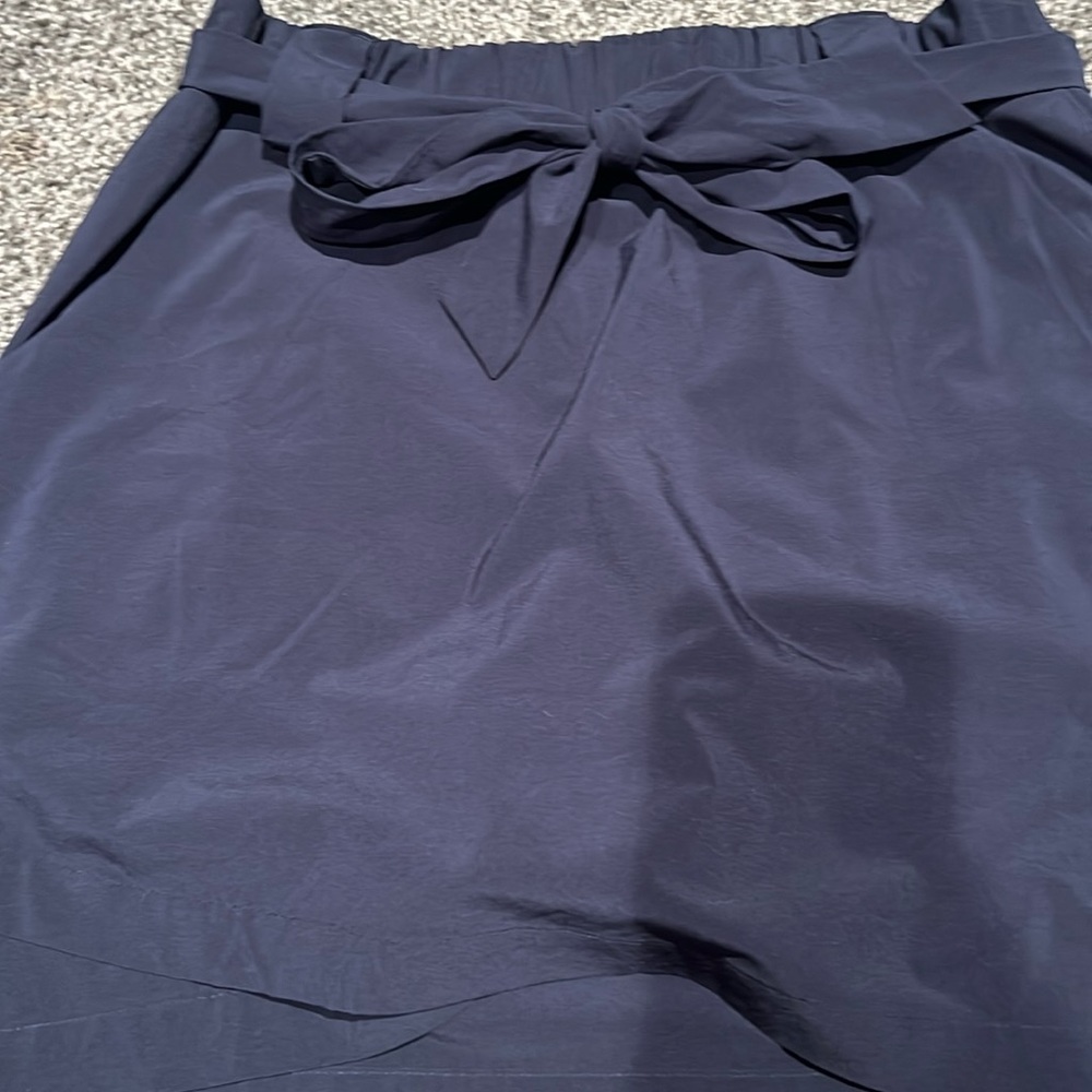 Athleta. Shorts underneath. Barely worn.